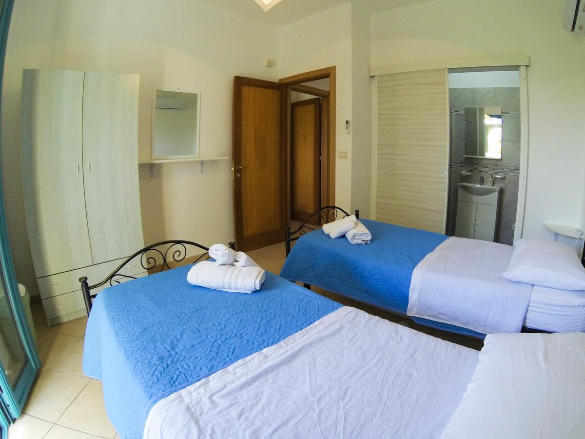 Rooms & Apartments La Spiaggia - 加利波利 外观 照片