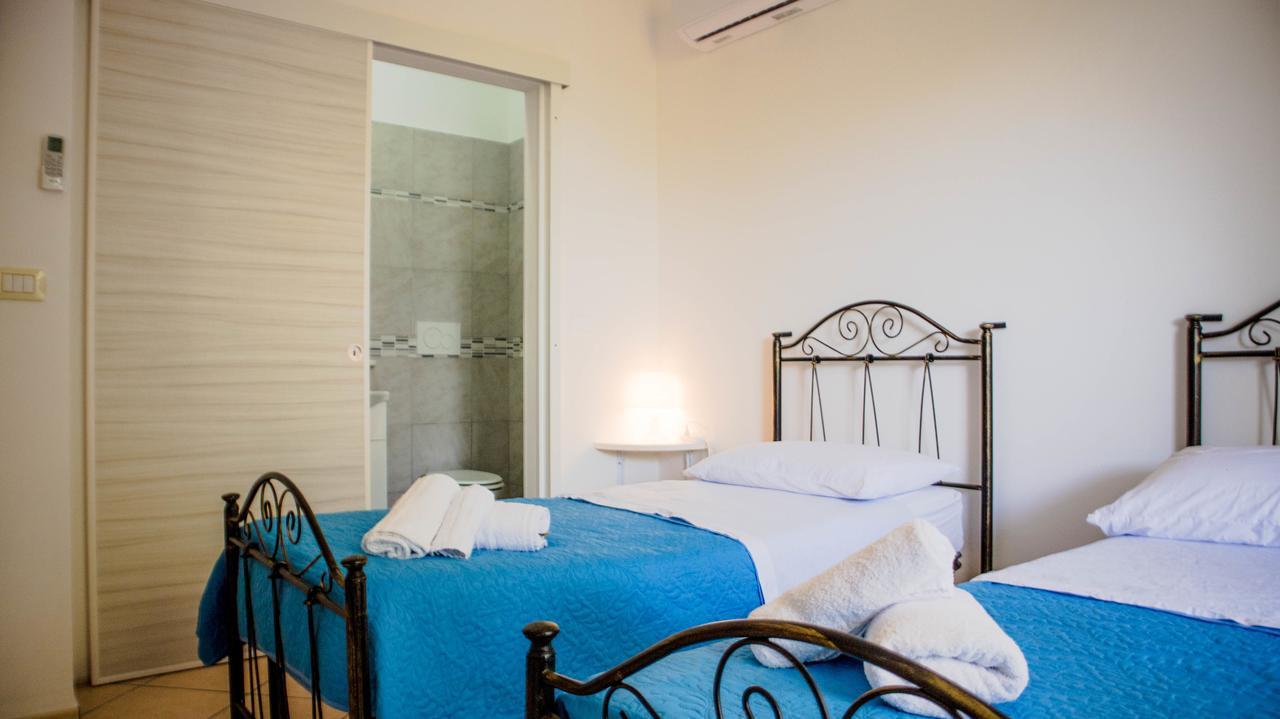 Rooms & Apartments La Spiaggia - 加利波利 外观 照片